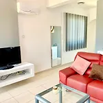Diana Townhouse 1
